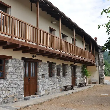 Pri Bregarju Casa di campagna Podsabotin