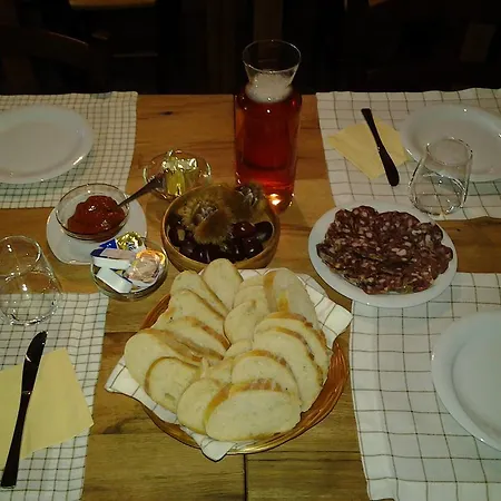 Gospodarstwo wiejskie Pri Bregarju *